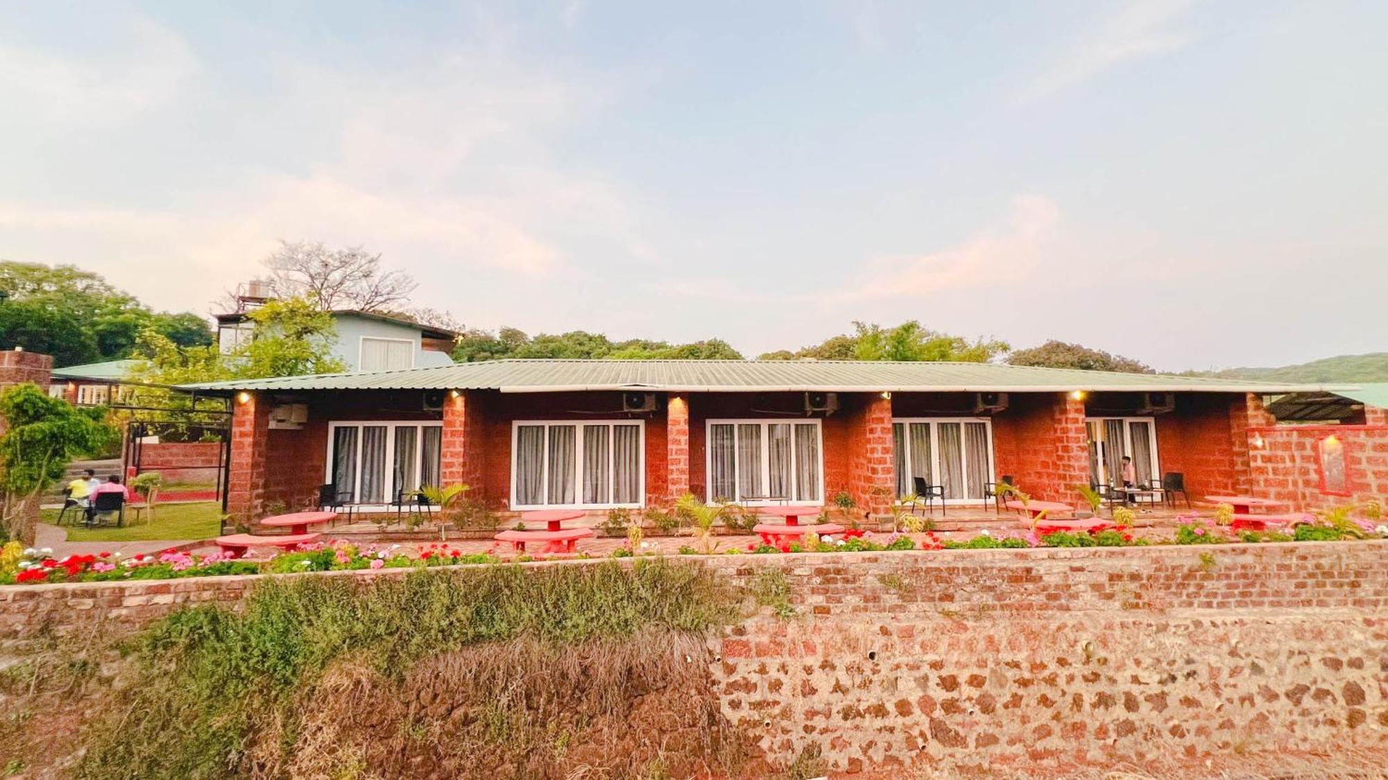 Shardul Heritage The Resort Mahabaleshwar Ngoại thất bức ảnh